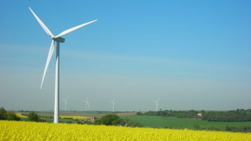 Projet éolien sur les monts faucilles : Vigiéolienne met en garde les élus